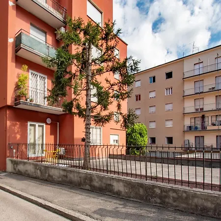 Apartment Bilocale Con Giardino Ospedale Civile 11 *