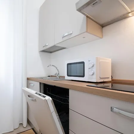 Bilocale Con Giardino Ospedale Civile 11 Apartment Brescia